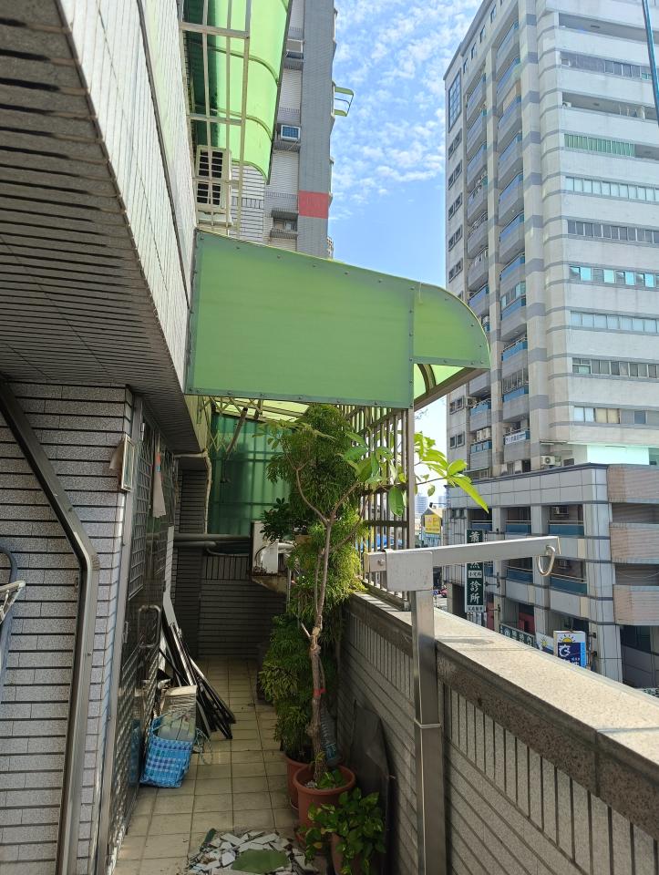 遮雨棚安裝案件圖片