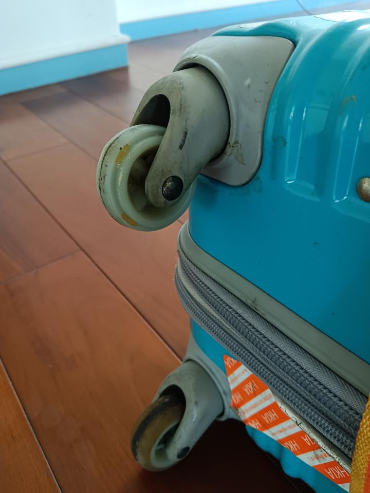 行李箱維修案件圖片