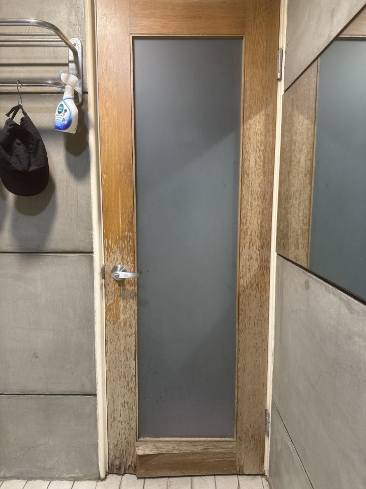 浴室門案件圖片