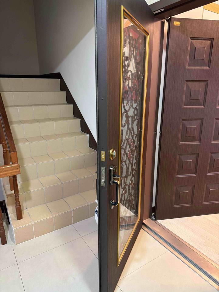 門片維修案件圖片