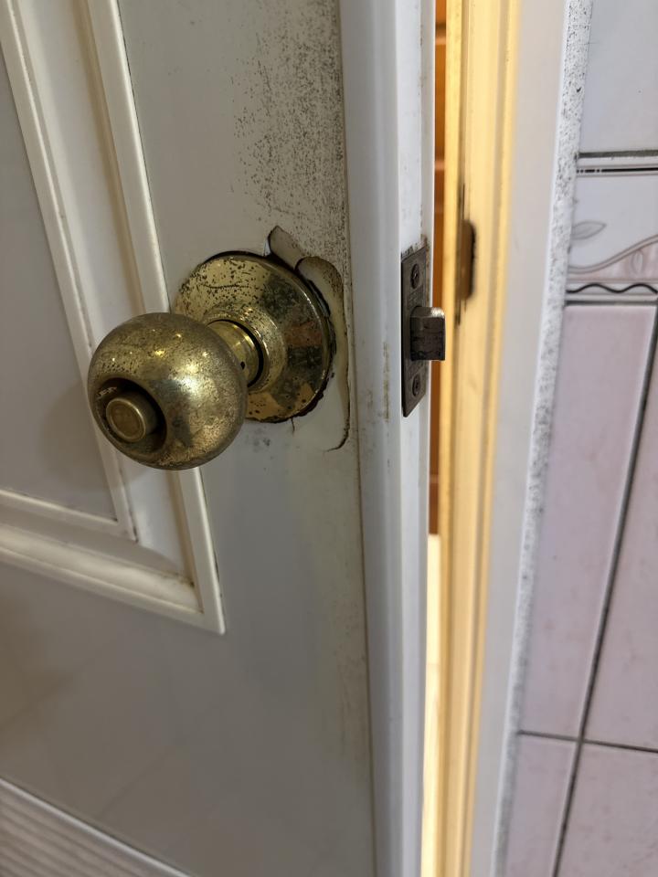 浴室門案件圖片