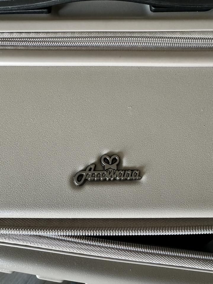 行李箱維修案件圖片