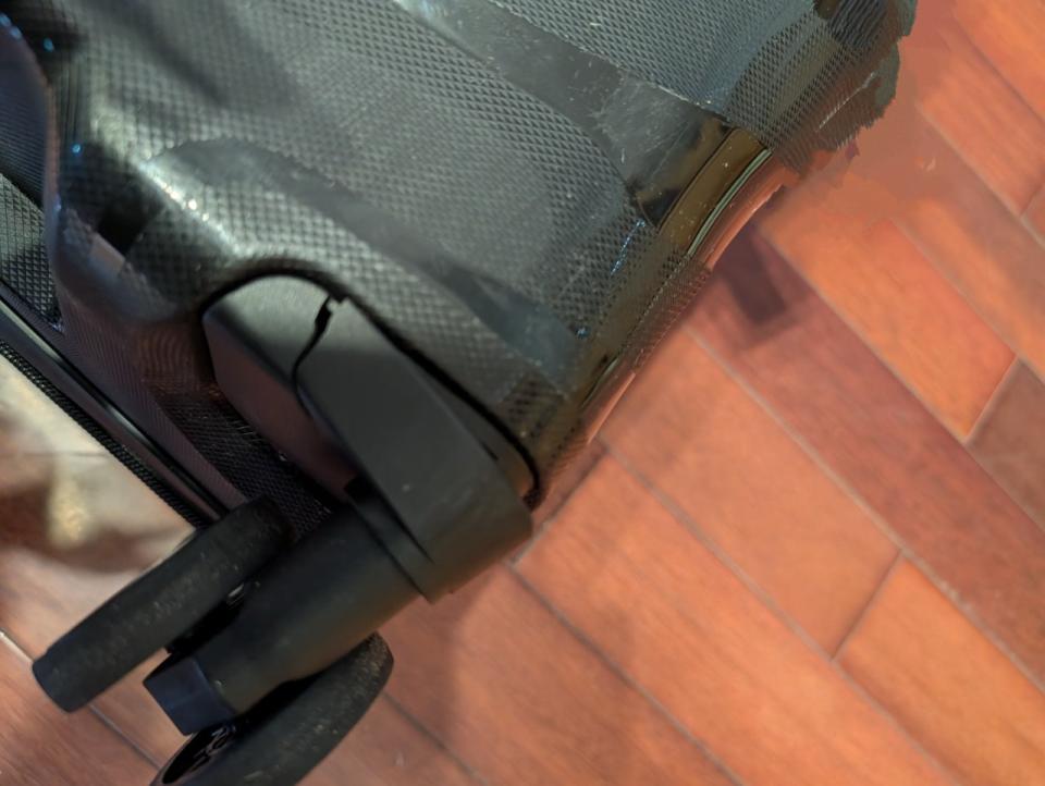 行李箱維修案件圖片