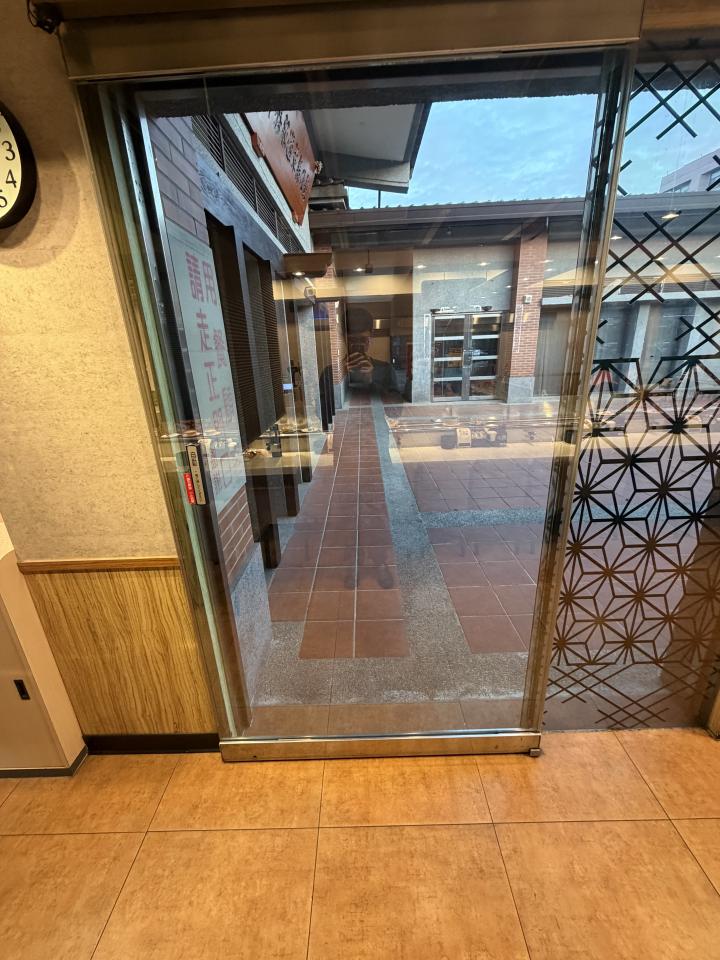 玻璃隔熱案件圖片