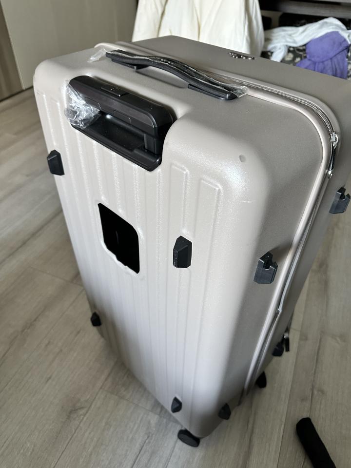 行李箱維修案件圖片