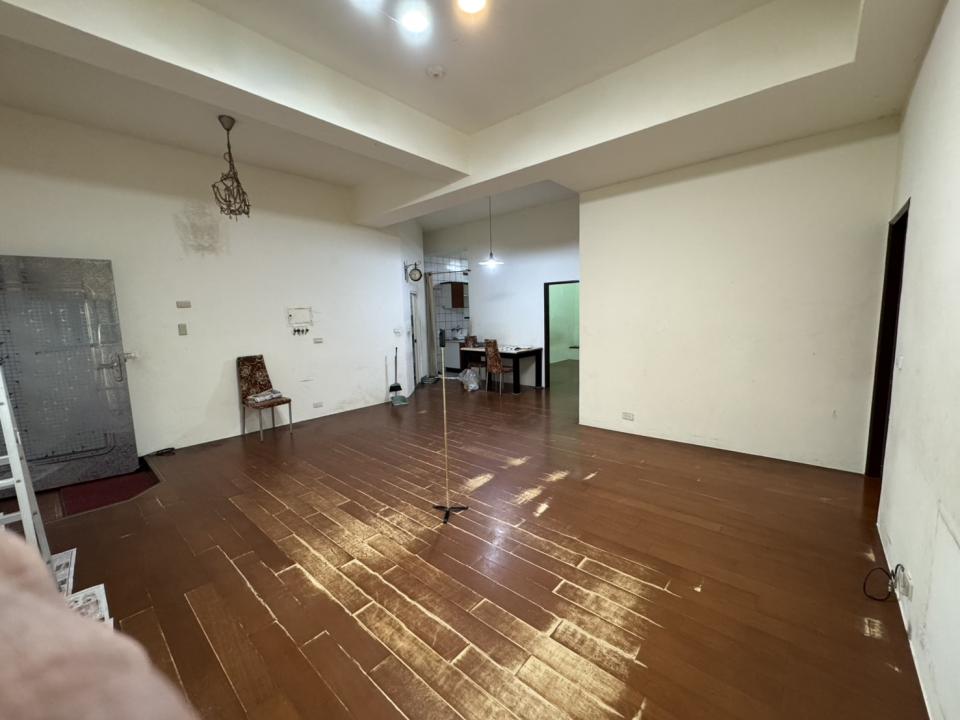 木地板打磨翻新案件圖片