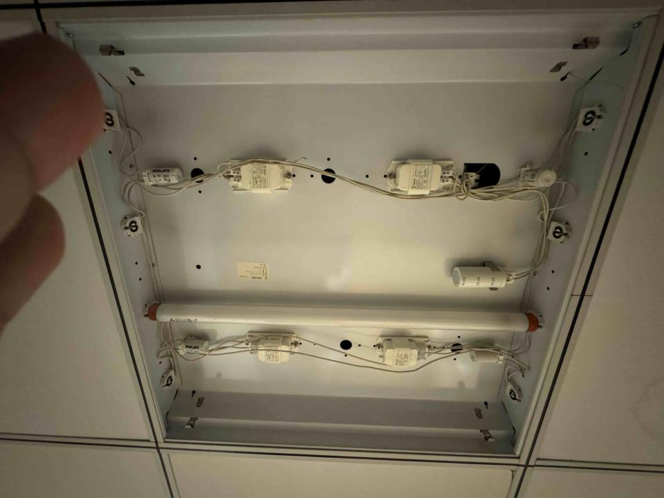 燈具維修案件圖片