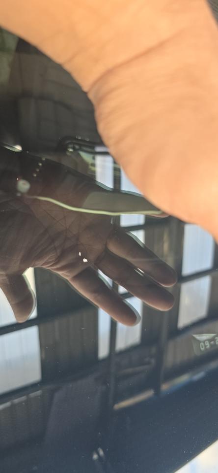 汽車玻璃修補案件圖片