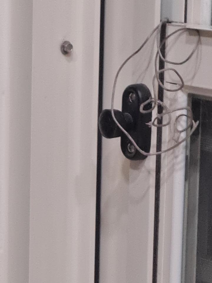 窗戶維修案件圖片