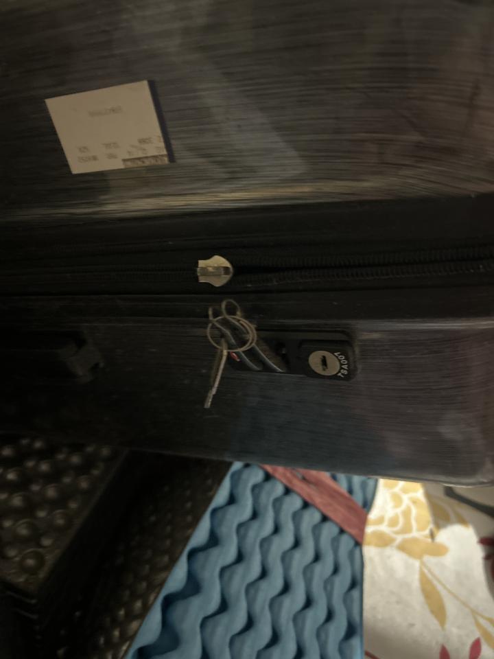 行李箱維修案件圖片