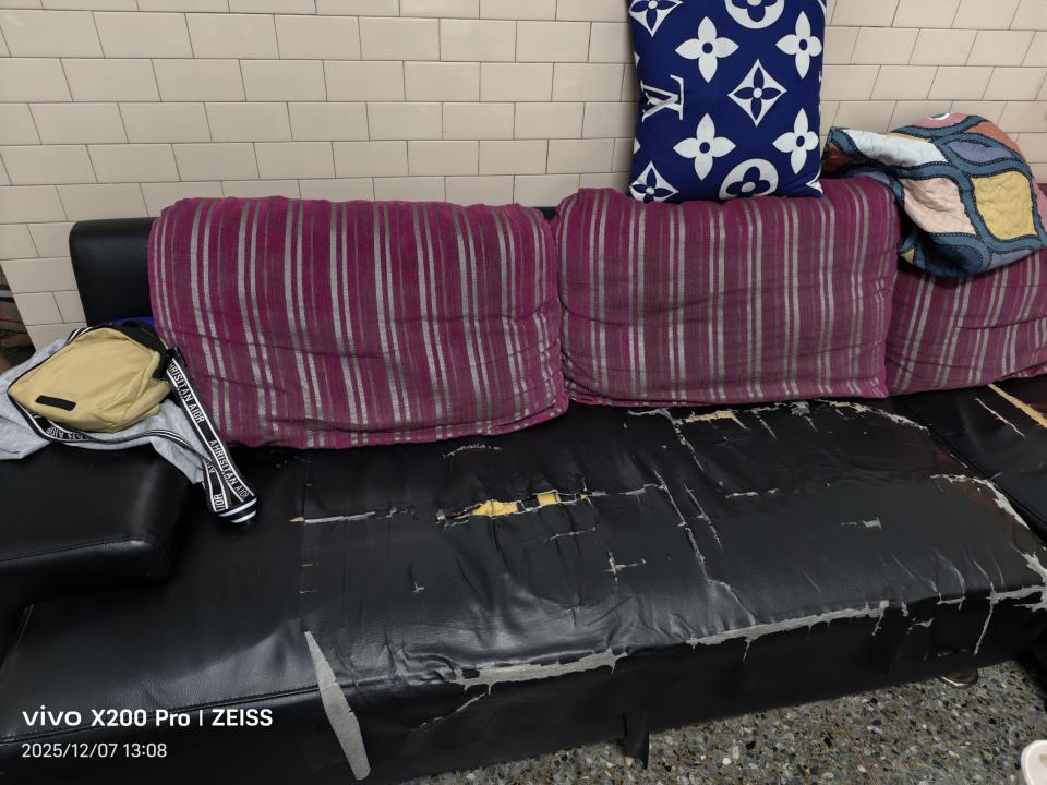 沙發修理案件圖片