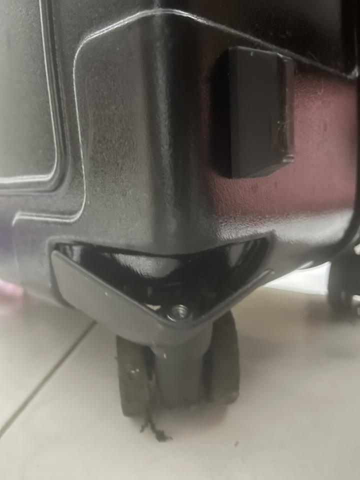 行李箱維修案件圖片