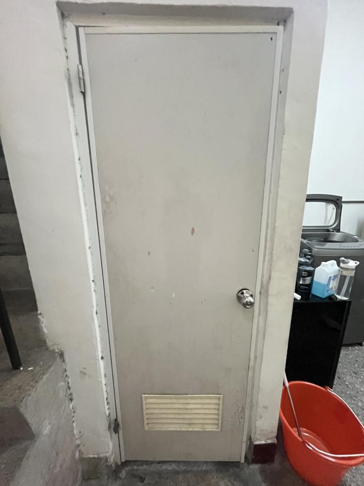 浴室門案件圖片