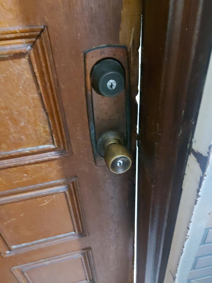 門片維修案件圖片