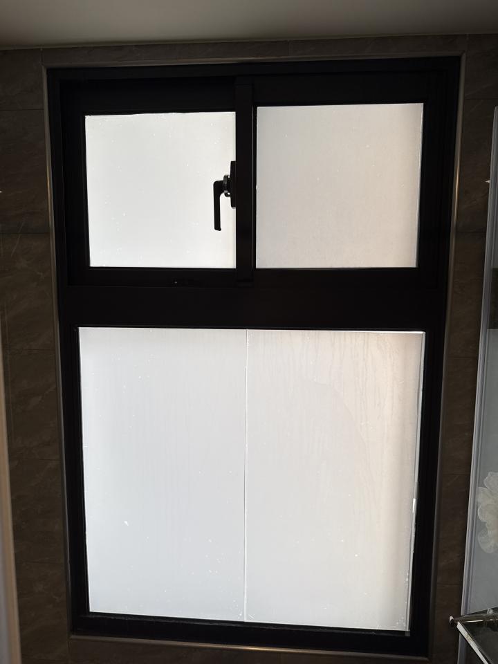 窗簾安裝維修案件圖片