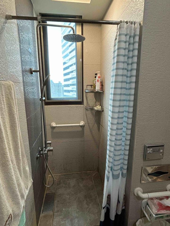 浴室門案件圖片