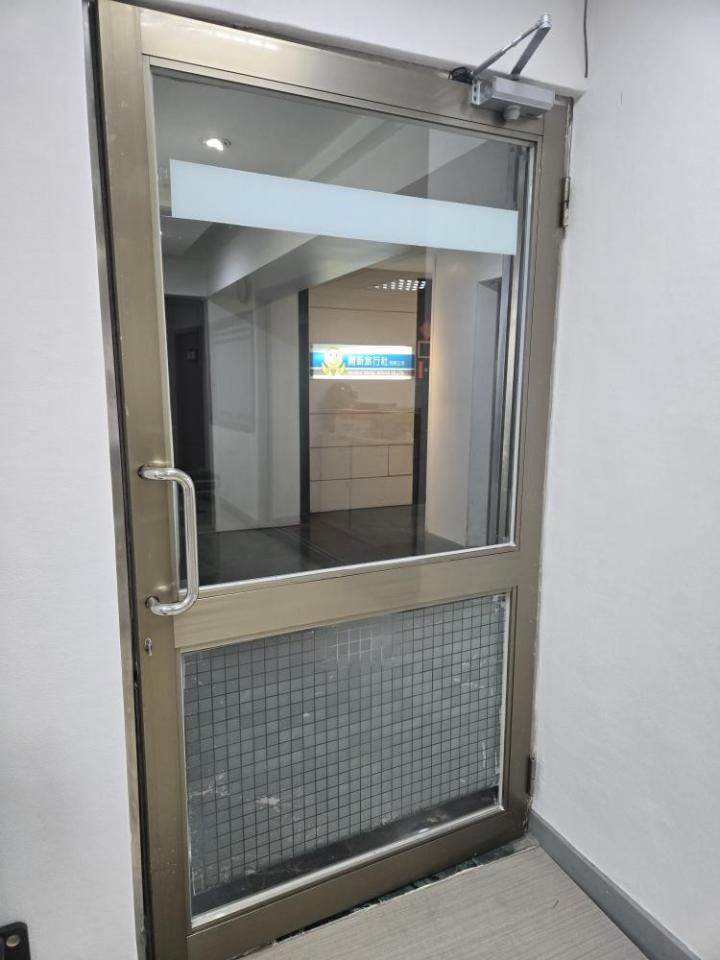 門片維修案件圖片