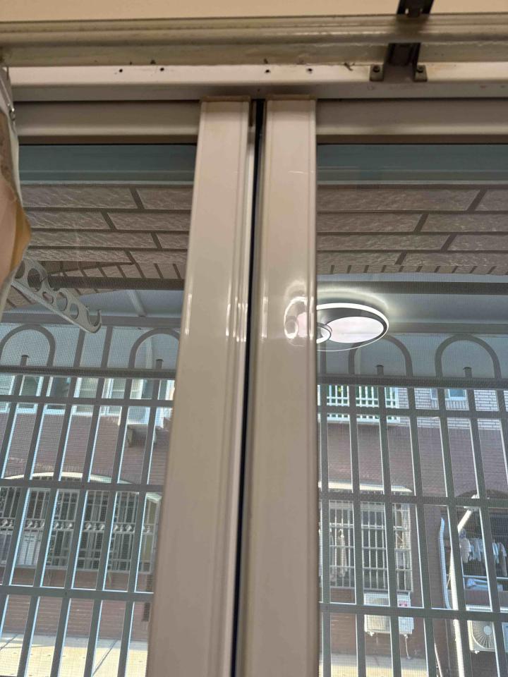 門片維修案件圖片