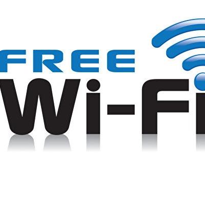 提供分享器設定教學服務的專家李嘉瑋