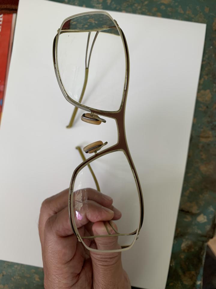 眼鏡維修案件圖片