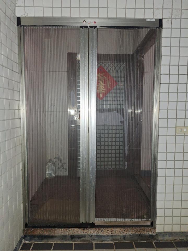 門片安裝案件圖片