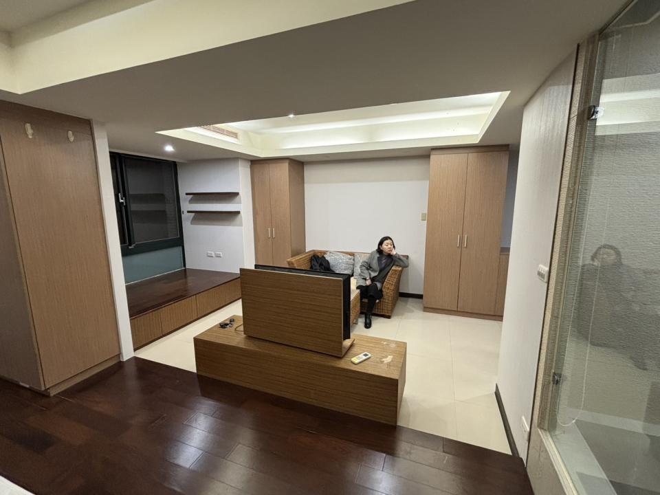 電視壁掛架安裝案件圖片