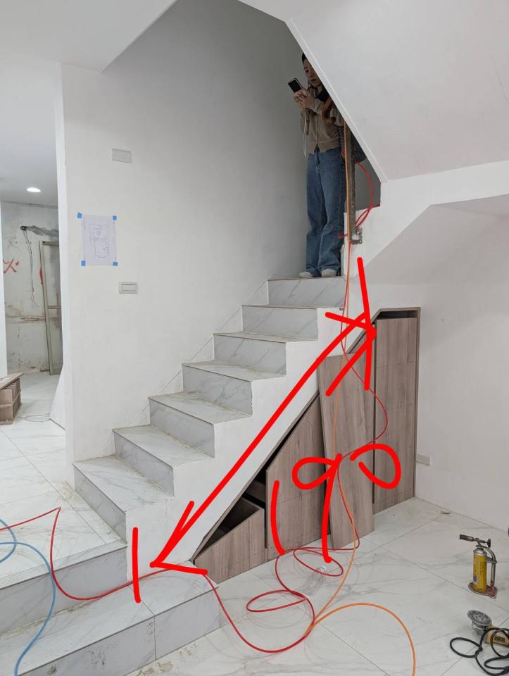 樓梯扶手案件圖片