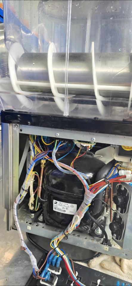 冰箱維修案件圖片