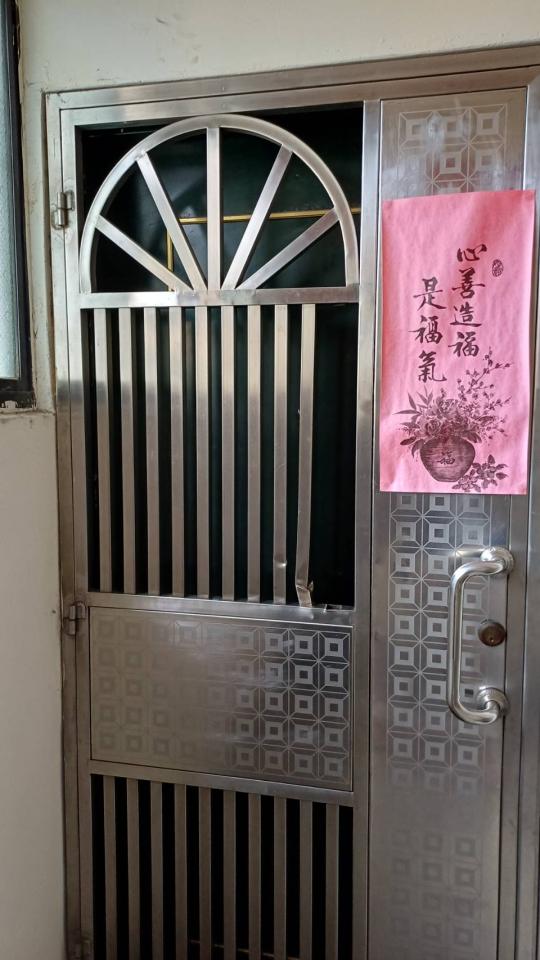 鐵門案件圖片