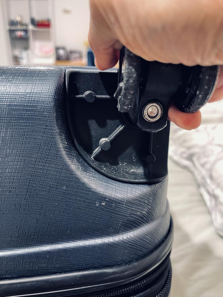 行李箱維修案件圖片