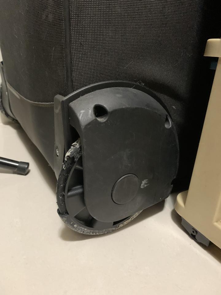 行李箱維修案件圖片