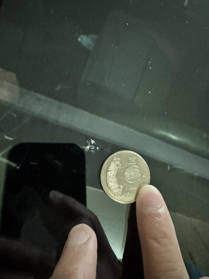 汽車玻璃修補案件圖片