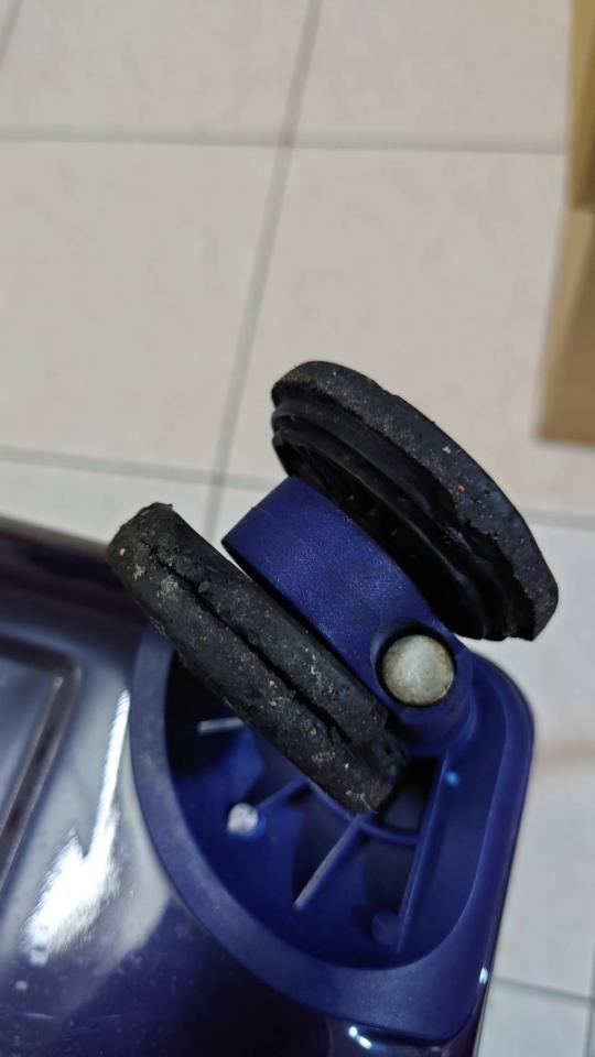 行李箱維修案件圖片