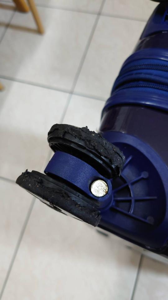 行李箱維修案件圖片