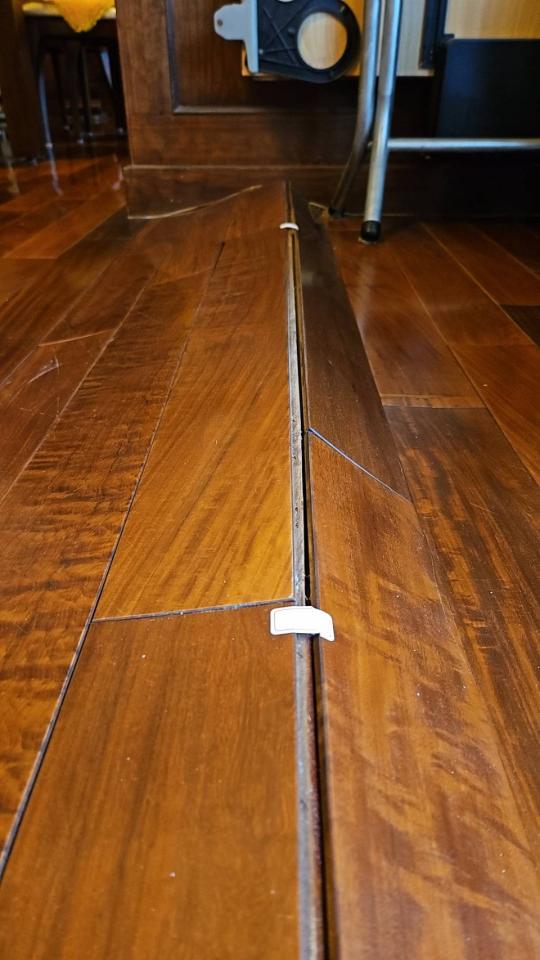 地板維修案件圖片