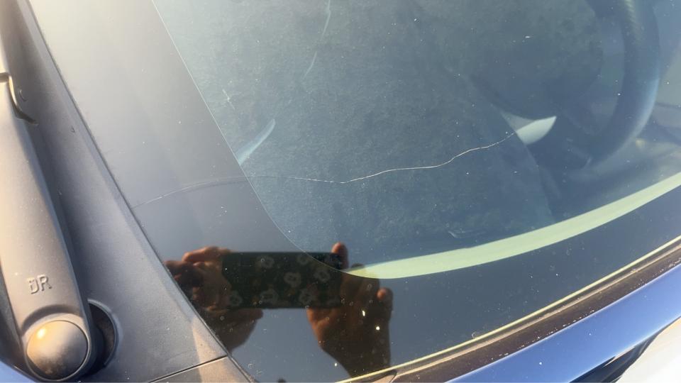 汽車玻璃修補案件圖片