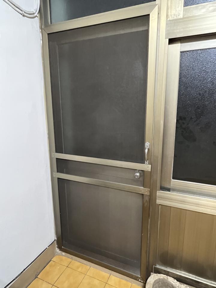 門片維修案件圖片