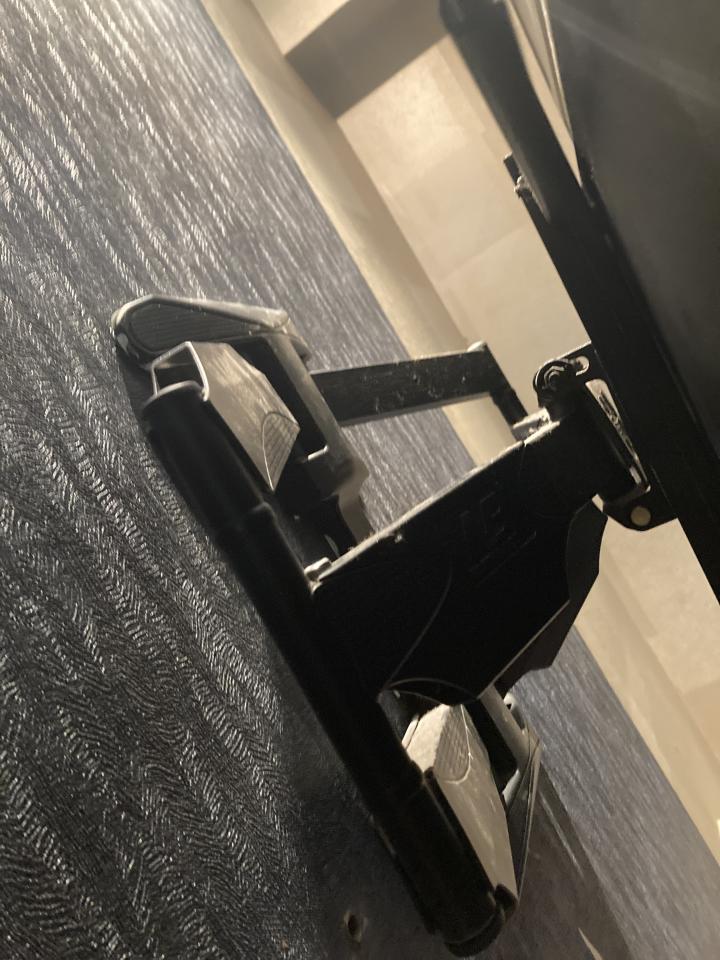 電視壁掛架安裝案件圖片