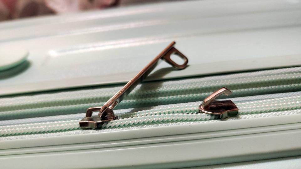 行李箱維修案件圖片