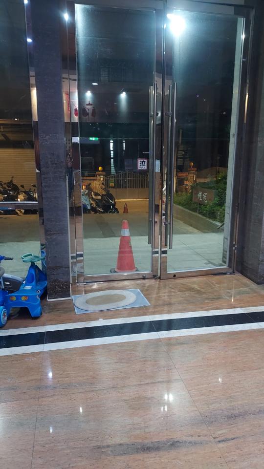 玻璃門案件圖片