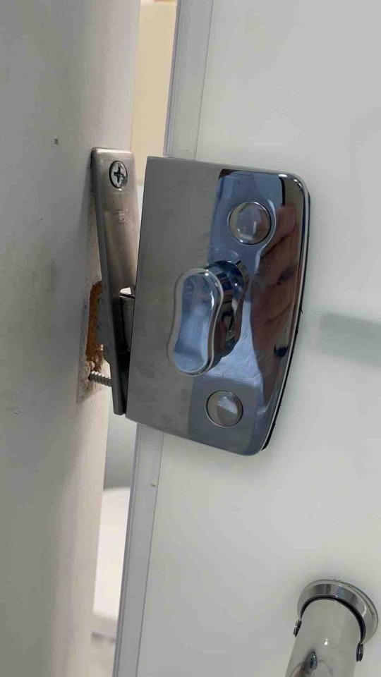 門片維修案件圖片