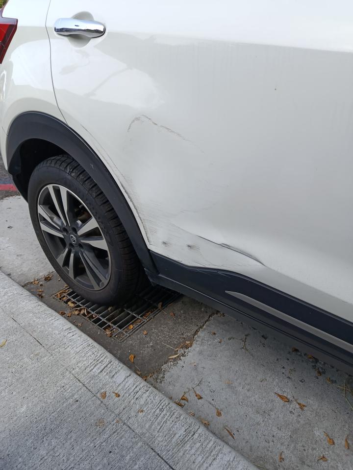 汽車板金烤漆案件圖片