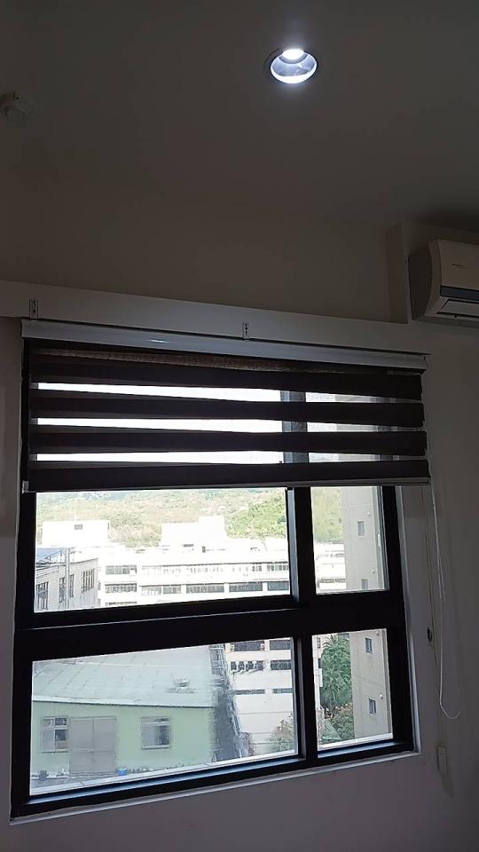 窗簾安裝維修案件圖片