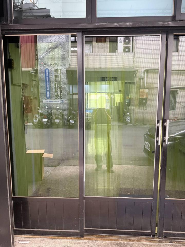 鋁門窗案件圖片