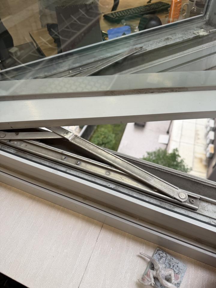 窗戶維修案件圖片