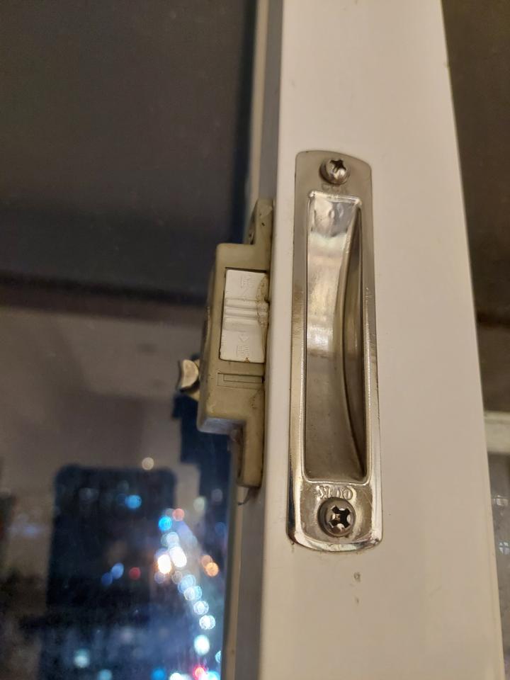 窗戶維修案件圖片