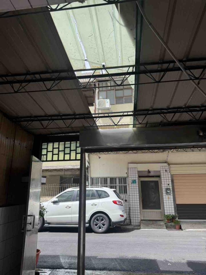 鐵皮屋頂案件圖片