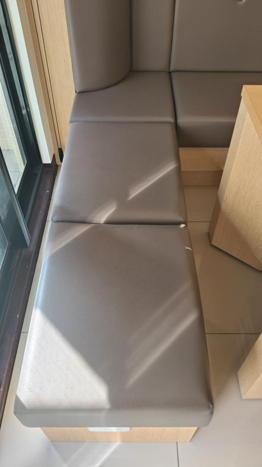 沙發修理案件圖片