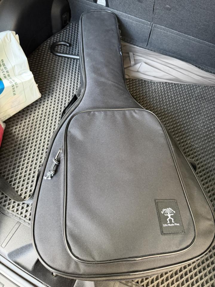 樂器行案件圖片