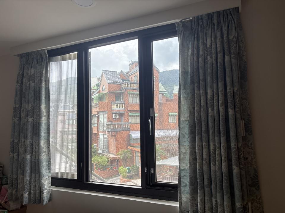 窗簾安裝維修案件圖片